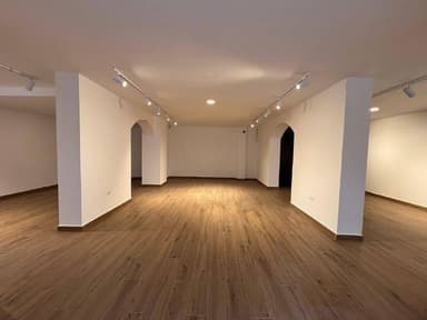 Коммерческое помещение в Будве за 225.000 EUR с современным ремонтом