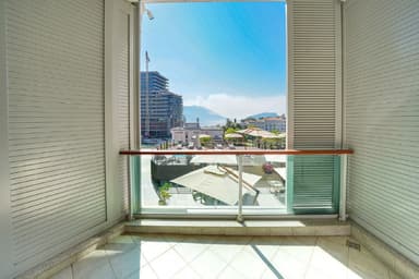 Коммерческое помещение в Будве, 315,000 EUR, панорамные окна и терраса