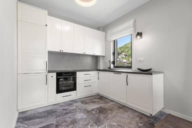 Аренда 3-комнатной квартиры в Тивате - 1500 EUR, новый дом 2023 года
