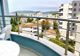 Квартира с 2 спальнями и видом на море в Бечичи за 184.000 EUR