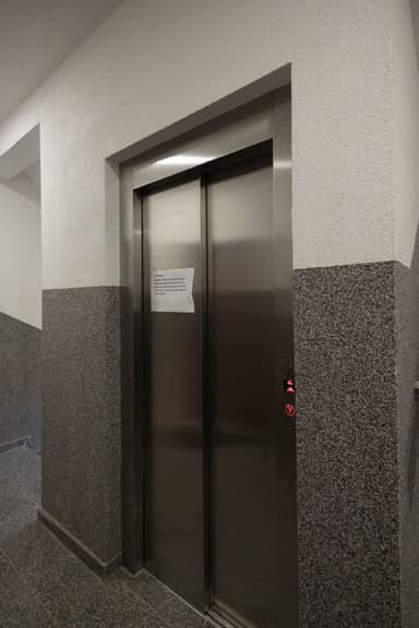 Светлая квартира в Бечичи - 800 EUR/мес, 2 спальни и лифт!