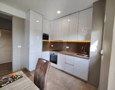 Аренда новой квартиры в Бечичи, €1200/год, 300 м до моря